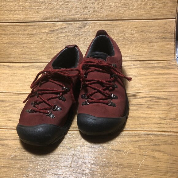 Keen Women's Burgundy and Black Athletic Shoes - Picture 7 of 14